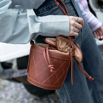 Flannel Stitching ромб шнур голяма пазарска чанта многофункционална кофа New Messenger дами ръчни чанти кафяв Crossbody чанти
