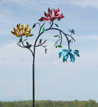 Голям метал въртяща се вятърна мелница цвете пеперуда вятър спинер с въртящи се цветя цветни тревата градина открит изкуство декорация