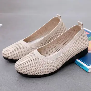 Нов голям размер дамски обувки модни окото издълбани дишаща мека подметка против хлъзгане ежедневни обувки с плоска подметка за жени 2023